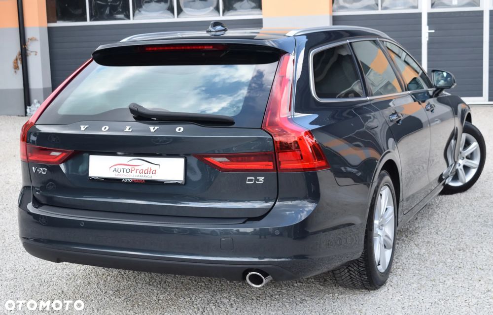 Volvo V90 D3 Momentum Pro - 12