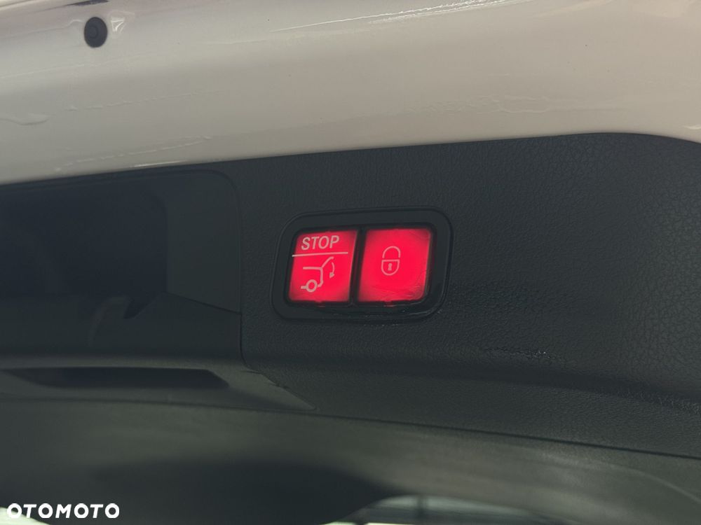 Mercedes-Benz GLB 200 AMG Line 7G-DCT - 20