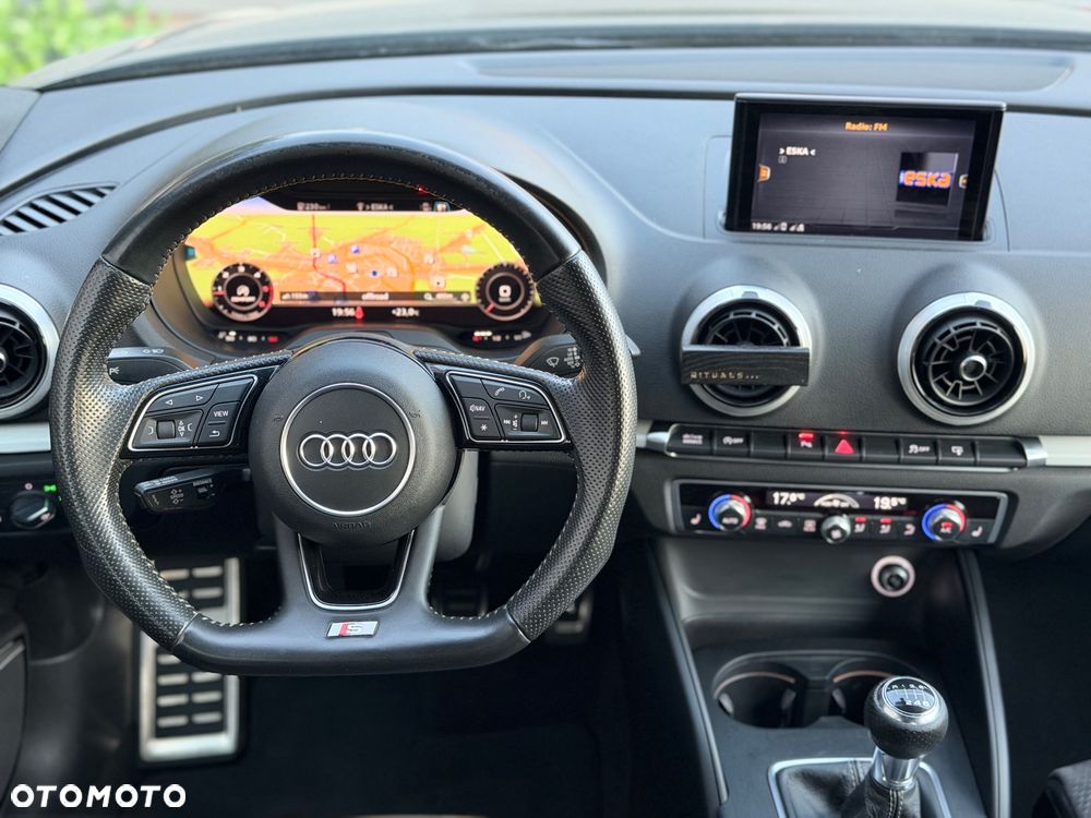 Audi A3 Sportback 2.0 TDI S line Sportpaket - 16
