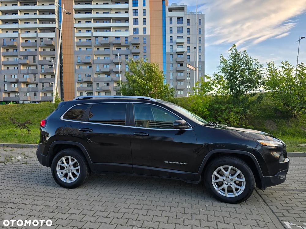 Jeep Cherokee - 5