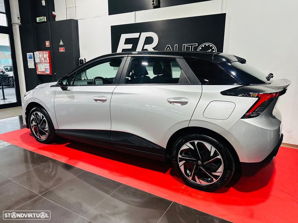 MG MG4 51 kWh Standard - 26
