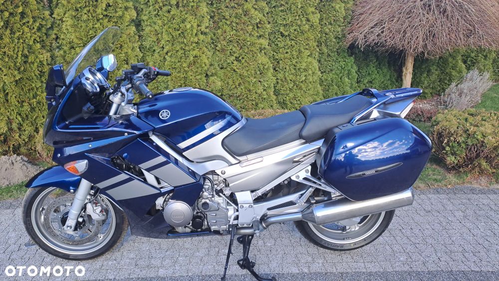 Yamaha FJR - 6