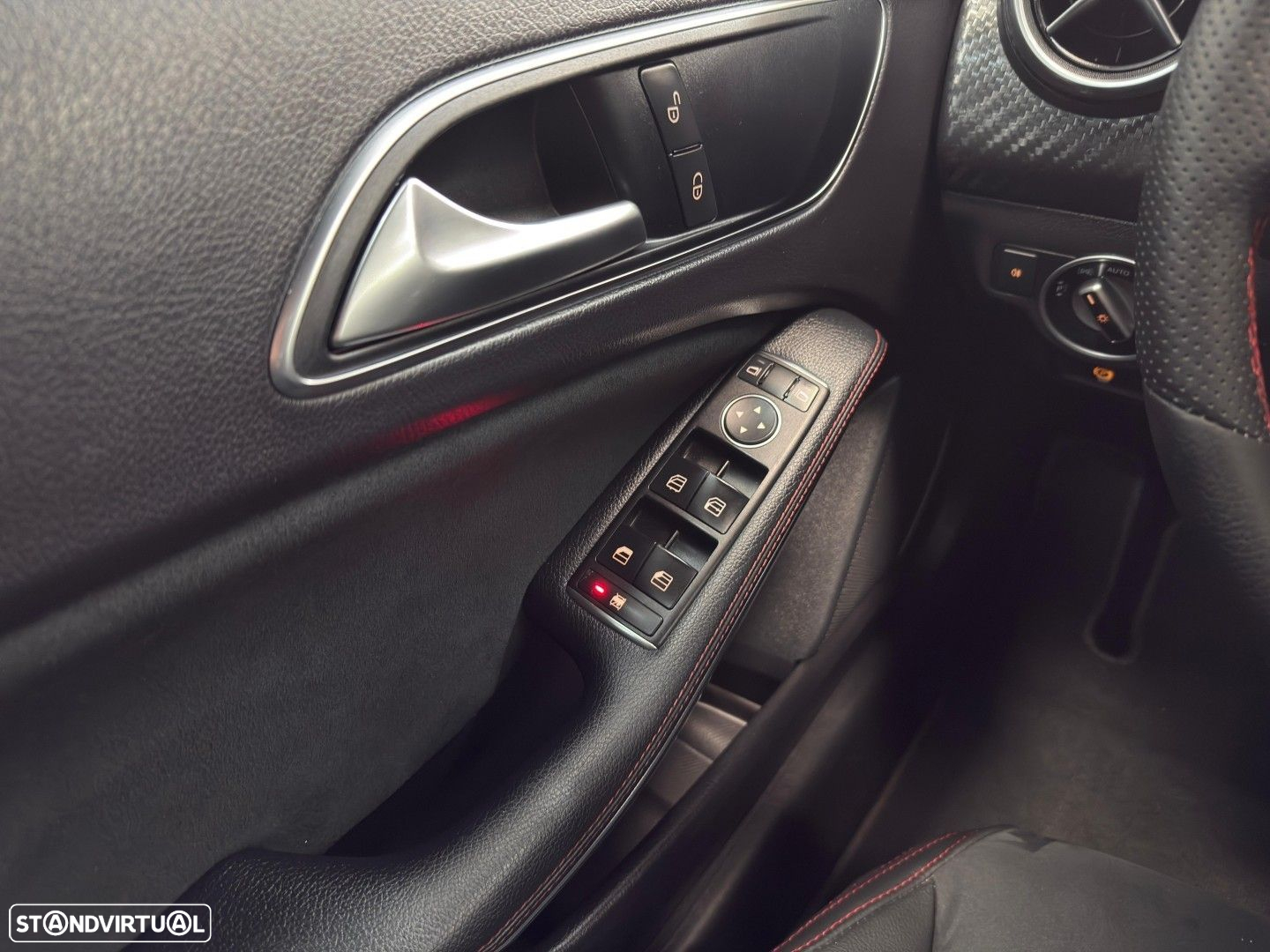 Mercedes-Benz A 200 CDi BE AMG Line - 26