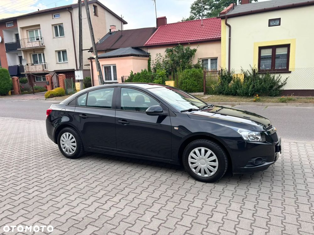 Chevrolet Cruze - 15