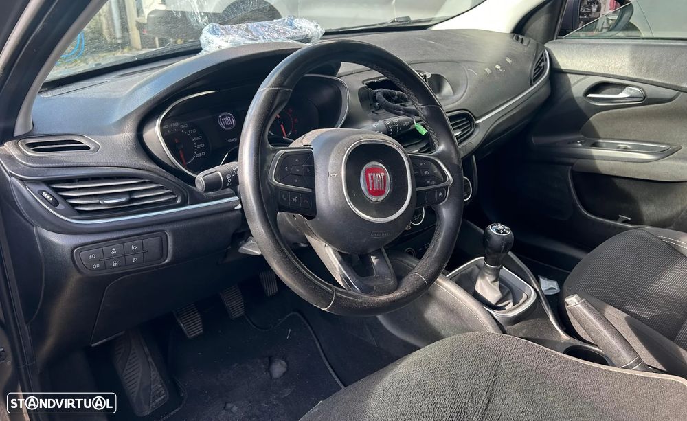 Fiat Tipo SW (2019) - Lote de Peças - 3