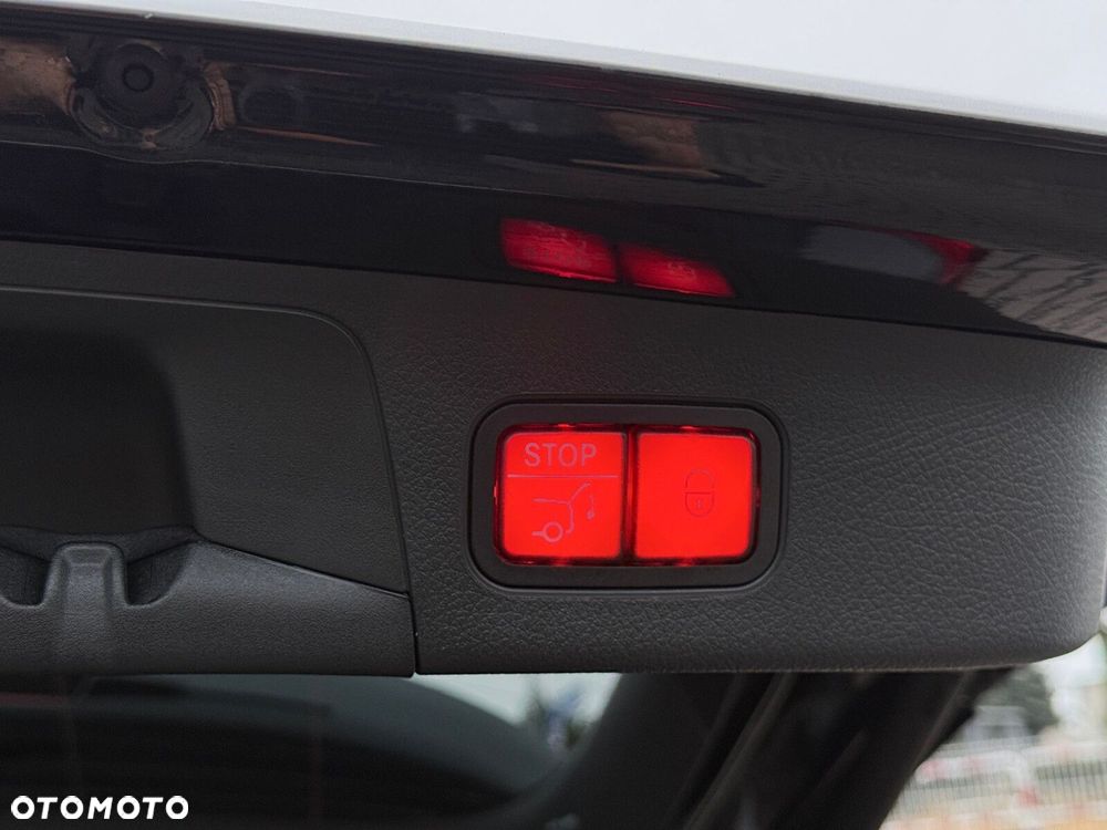 Mercedes-Benz GLA 200 d AMG Line - 31