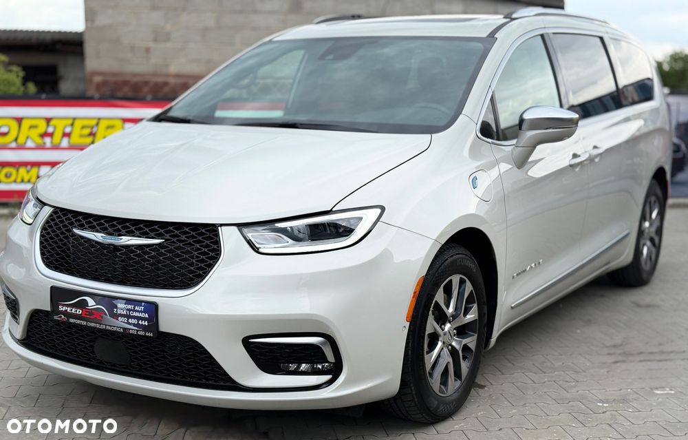 Chrysler Pacifica - 6
