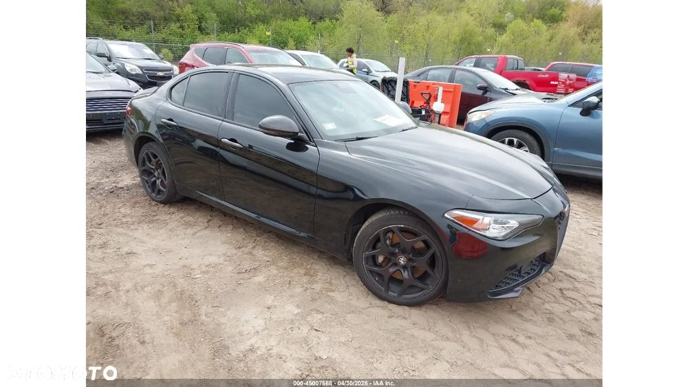 Alfa Romeo Giulia 2.0 Turbo 16V AT8-Q4 Ti - 2