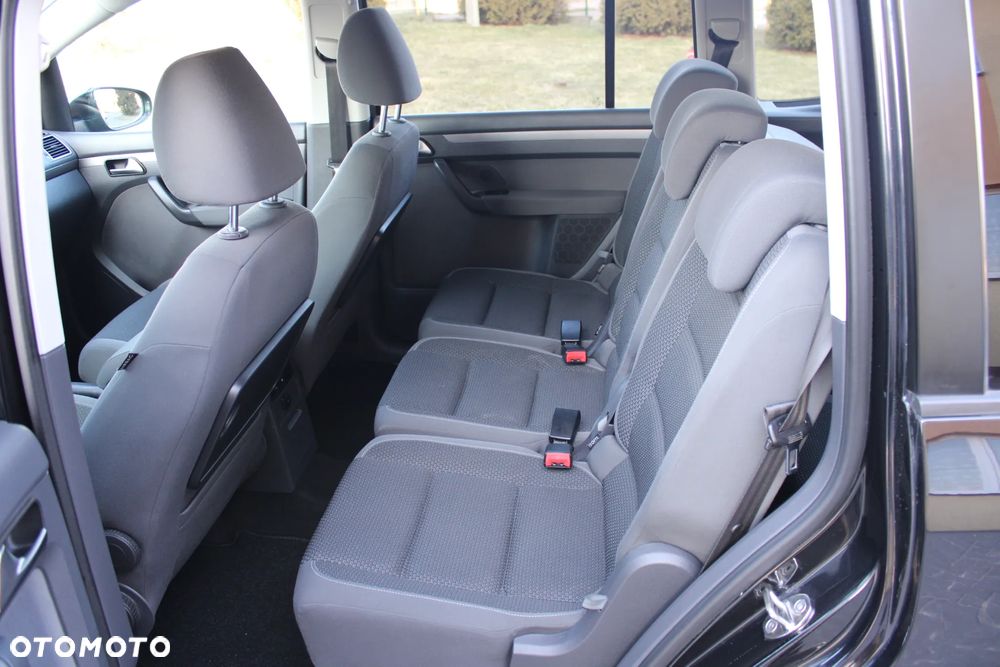 Volkswagen Touran 1.6 TDI DPF DSG Comfortline - 24