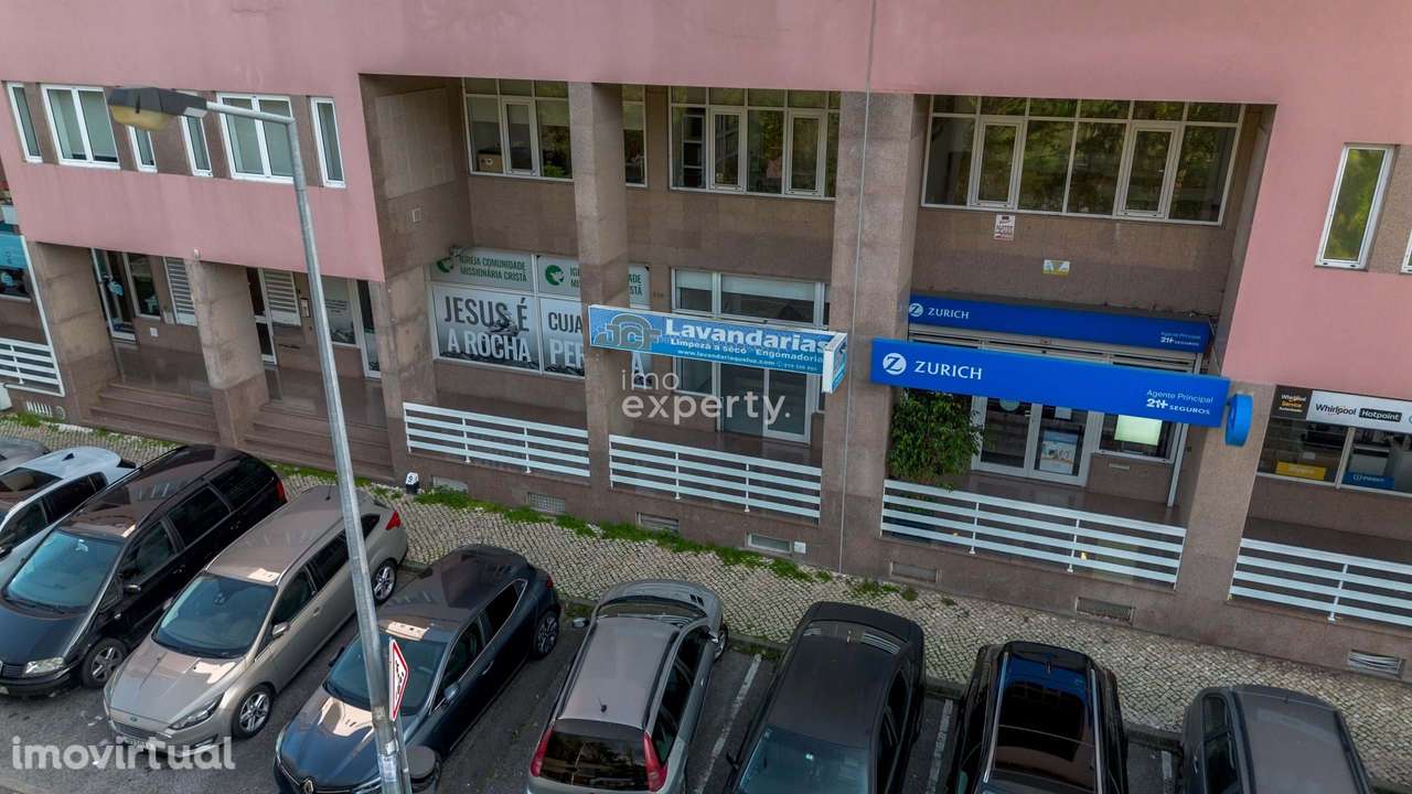 Loja comercial com 98 m2 em Belas - Grande imagem: 2/25