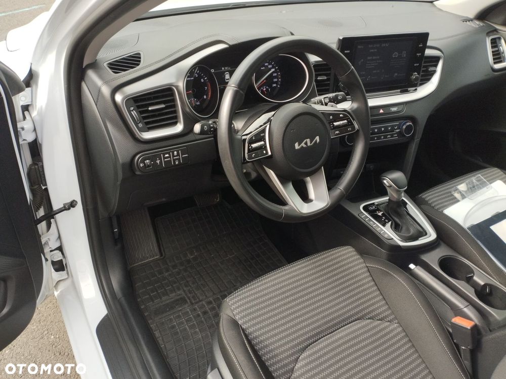 Kia Ceed 1.5 T-GDI M DCT - 12