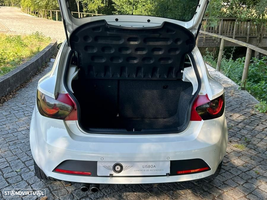 SEAT Ibiza SC 1.6 TDi FR - 35