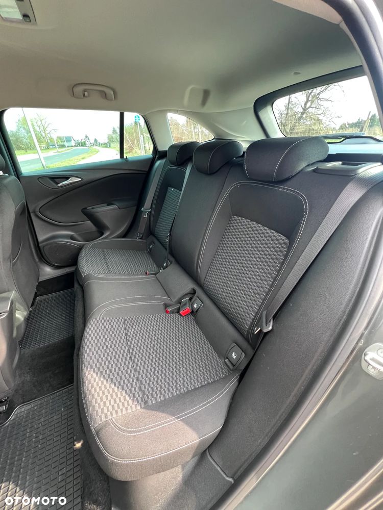 Opel Astra 1.4 Turbo Business - 7