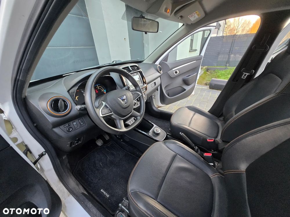 Dacia Spring 27.4kWh Comfort Plus - 6