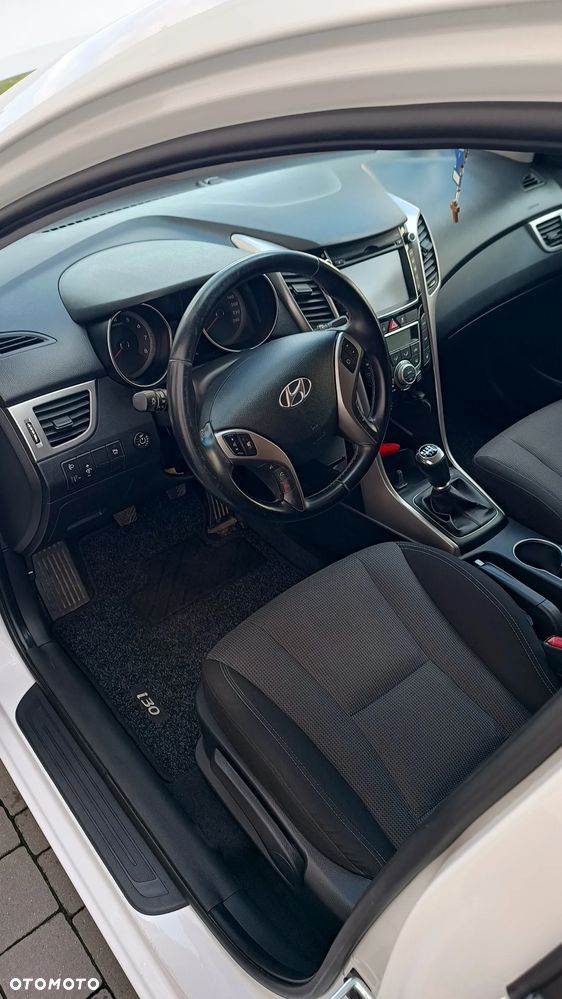Hyundai i30 1.6 GDI Comfort - 12