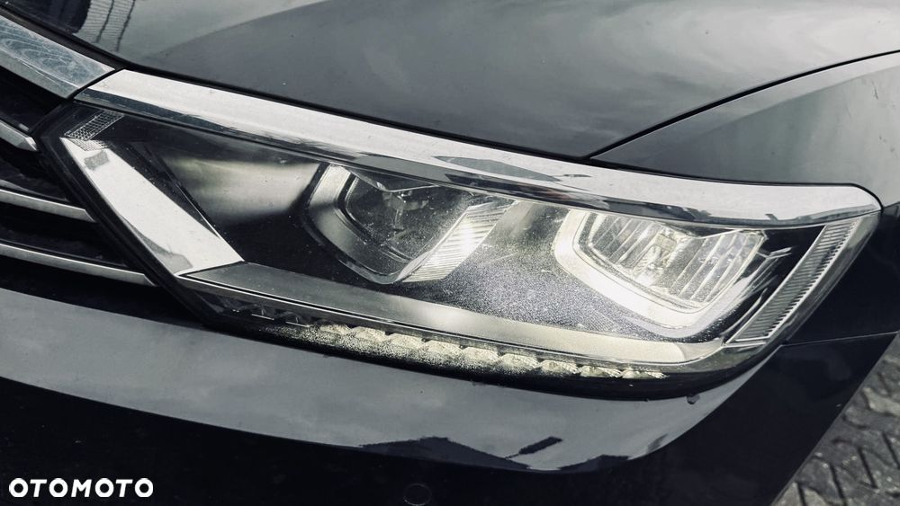 Volkswagen Passat 2.0 TDI (BlueMotion Technology) Highline - 24