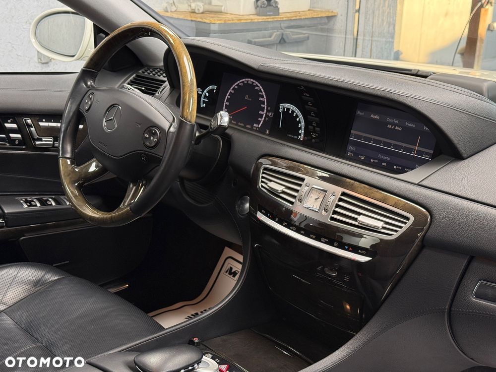 Mercedes-Benz CL 500 7G-TRONIC - 12
