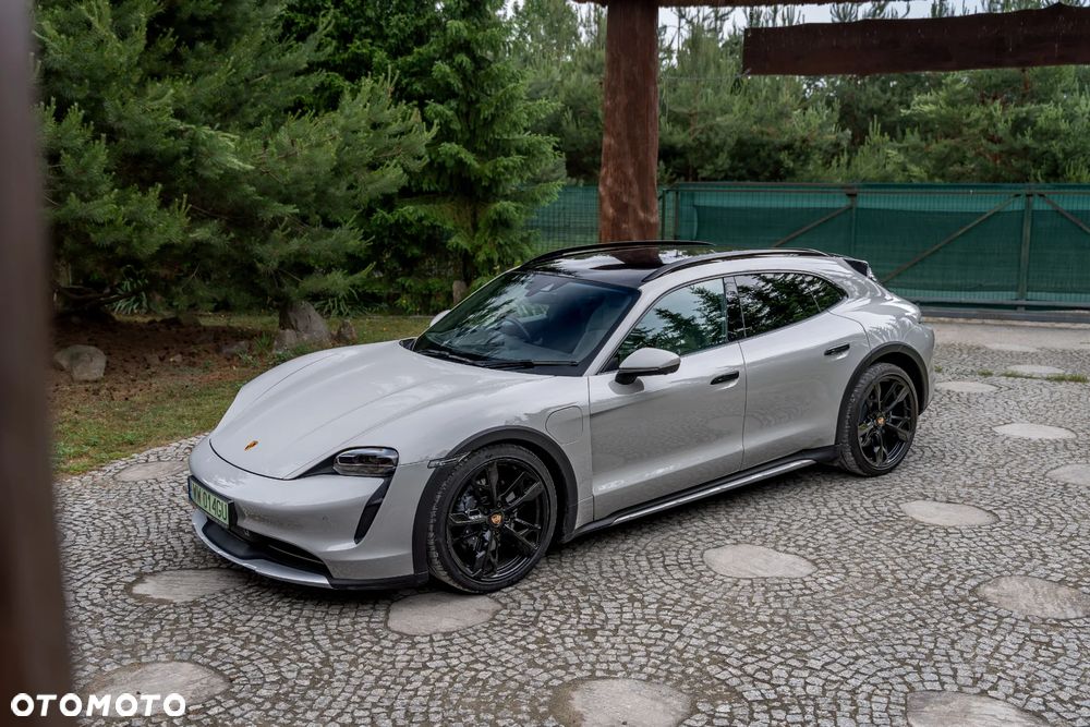 Porsche Taycan 4 - 13
