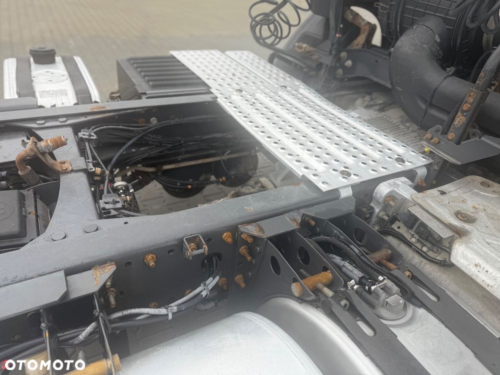 Renault Premium 460 - 9