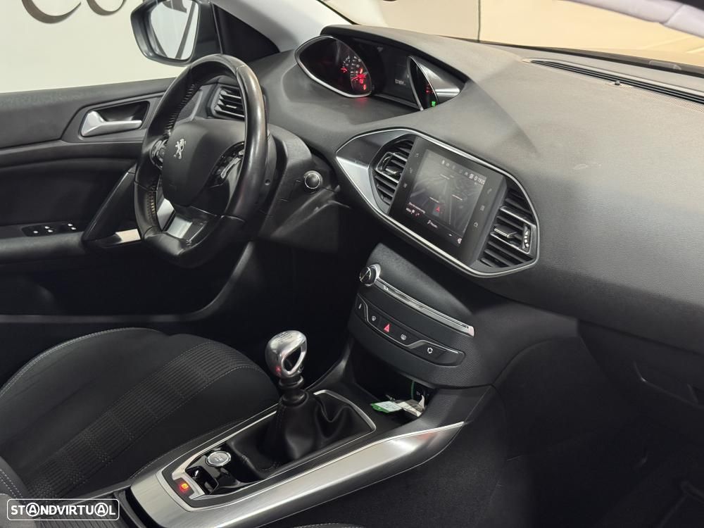 Peugeot 308 PureTech 130 Stop & Start Allure - 36