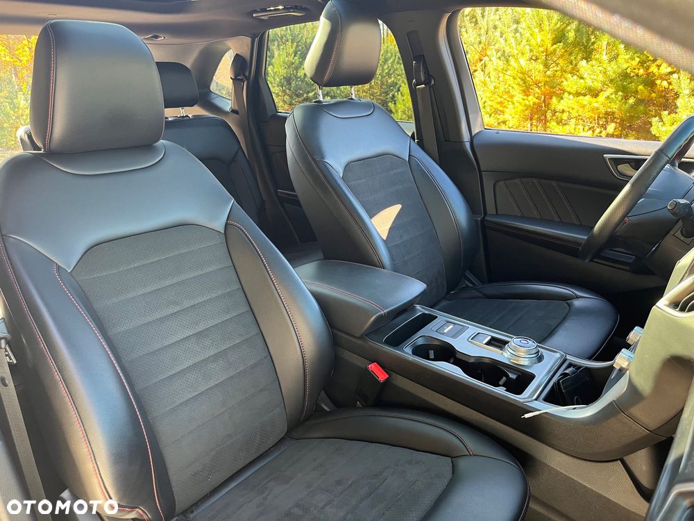Ford Edge 2.0 EcoBlue Bi-Turbo 4x4 ST-LINE - 17