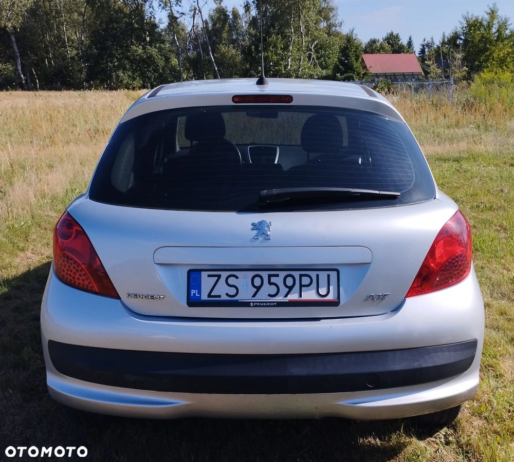 Peugeot 207 1.4 16V Trendy - 6