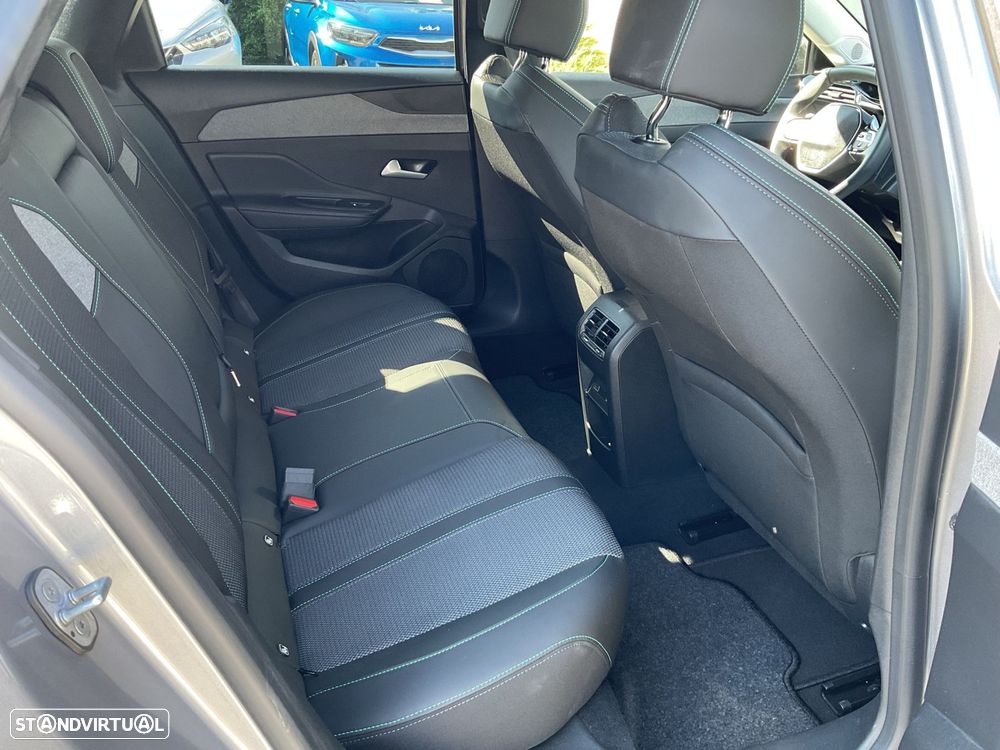 Peugeot 308 SW 1.5 BlueHDi Allure Pack EAT8 - 38