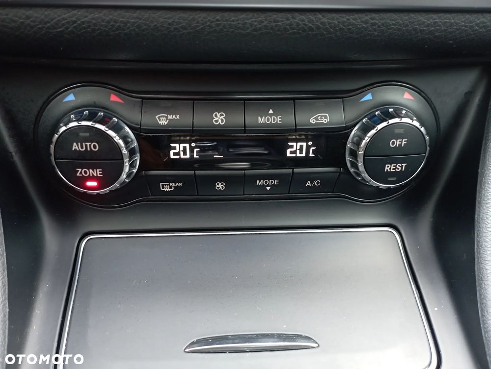 Mercedes-Benz GLA 220 4-Matic AMG Line - 20