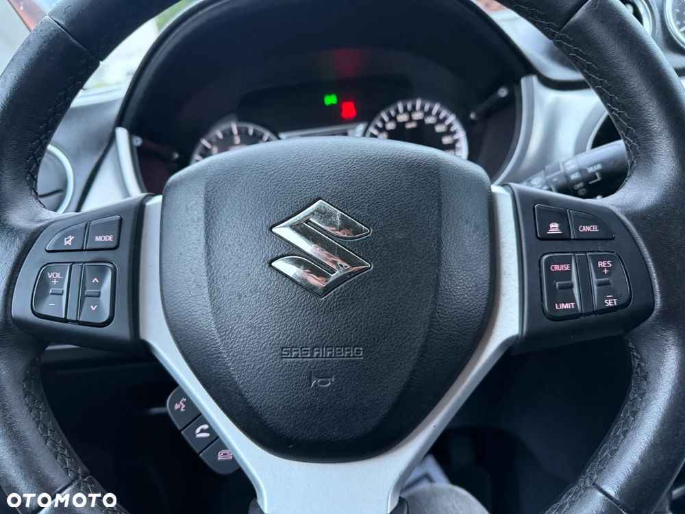 Suzuki Vitara 1.6 DDiS (4x4) Allgrip Comfort - 23