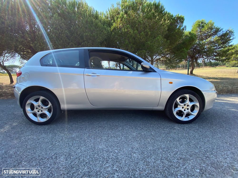 Alfa Romeo 147 1.6 TS - 5