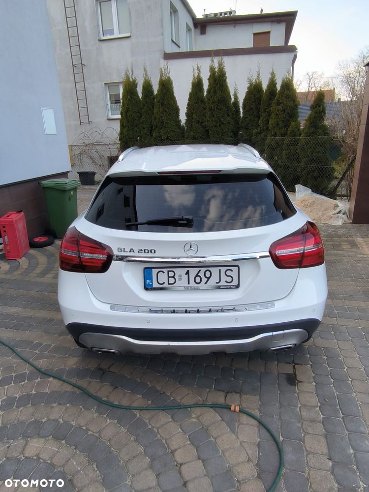 Mercedes-Benz GLA 200 7G-DCT AMG Line - 8