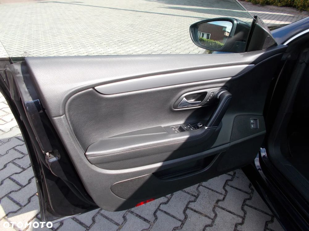 Volkswagen Passat CC 3.6 V6 4Motion DSG - 24