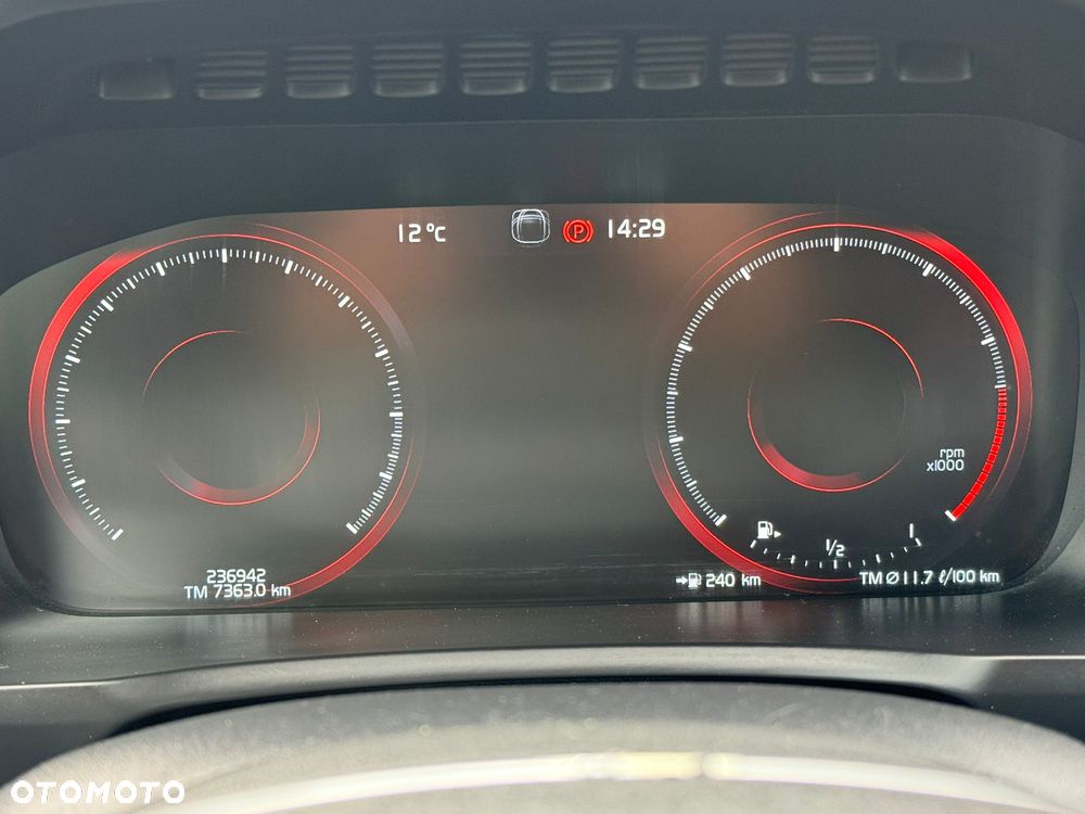 Volvo XC 90 T6 AWD Geartronic RDesign - 38