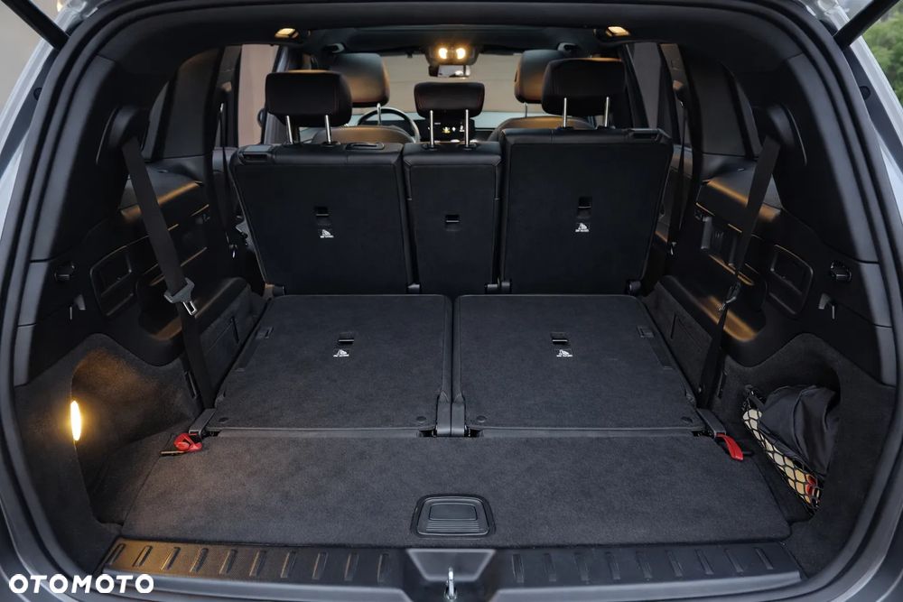 Mercedes-Benz GLB 250 4-Matic AMG Line 8G-DCT - 15