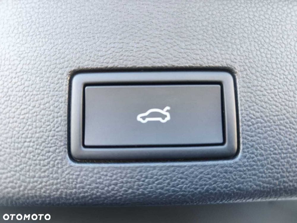 Volkswagen Golf Variant 1.5 eTSI mHEV Style DSG - 12