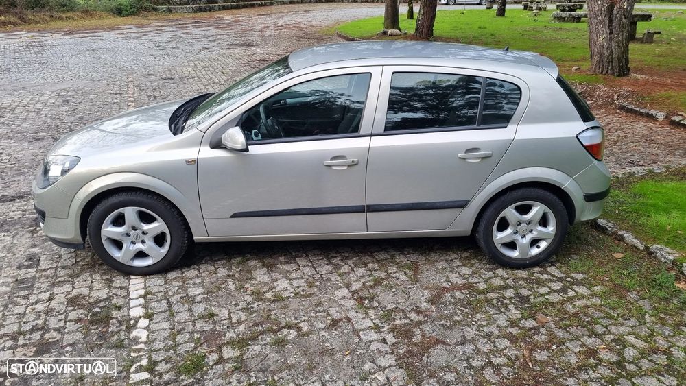 Opel Astra 1.3 CDTi Cosmo Easytronic - 3