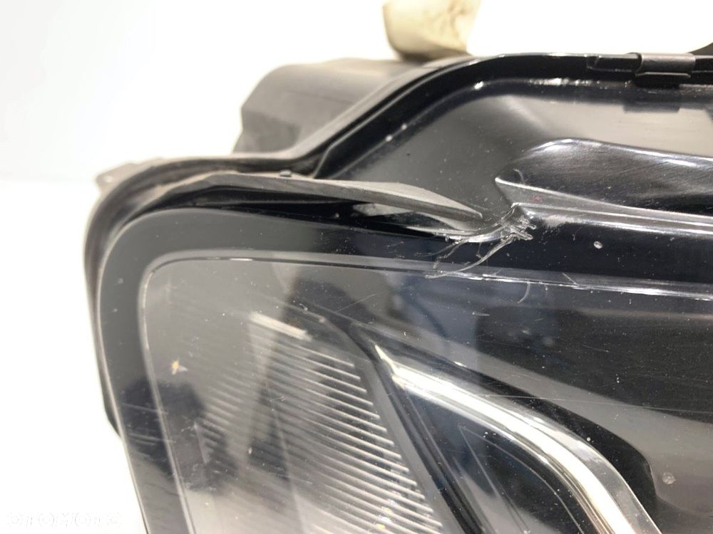 REFLEKTOR PRAWY PRZÓD XENON LED  AUDI A4 B8 Avant (8K5) 2007 - 2015 2.0 TDI quattro 125 kW [170 KM] - 2