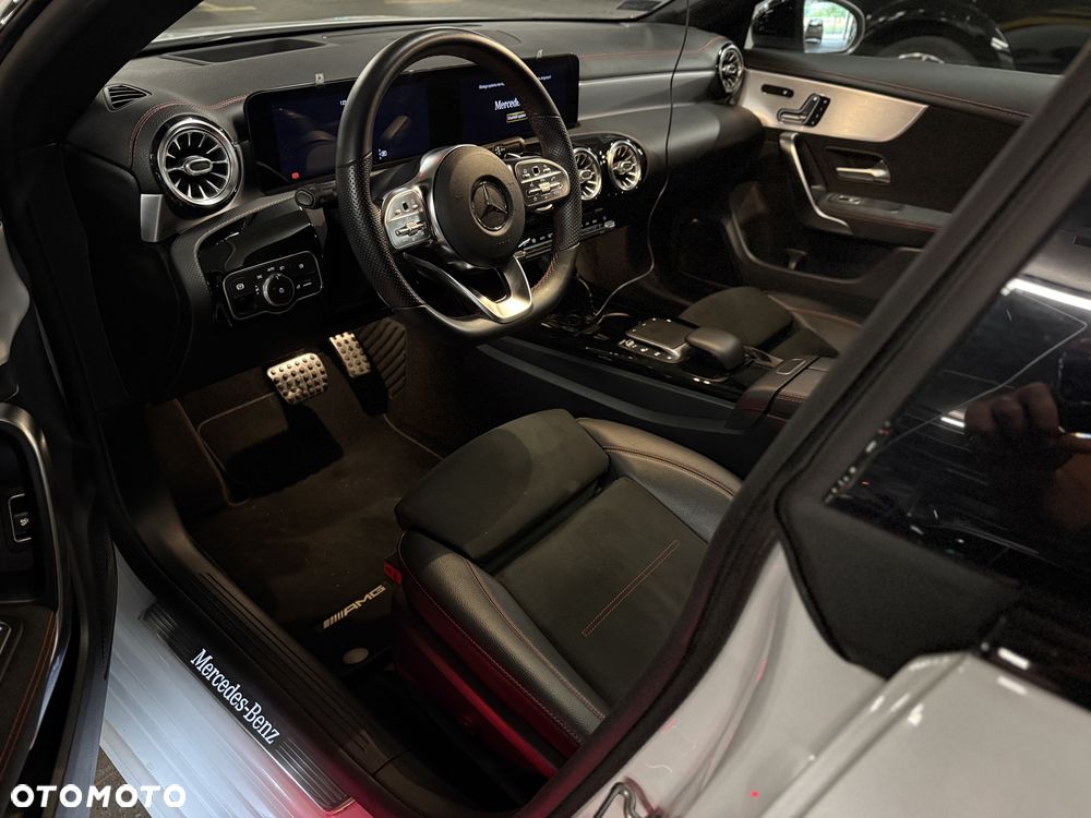 Mercedes-Benz CLA 250 4-Matic AMG Line 7G-DCT - 10