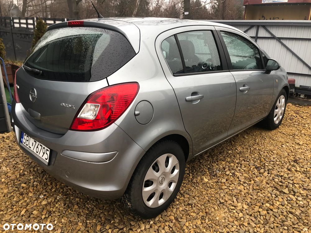 Opel Corsa 1.3 CDTI DPF Cosmo - 2