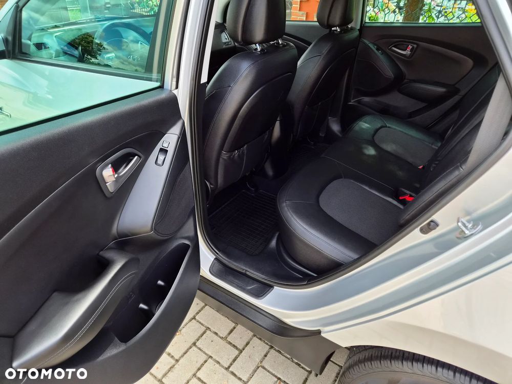 Hyundai ix35 1.7 CRDi 2WD blue Trend - 11