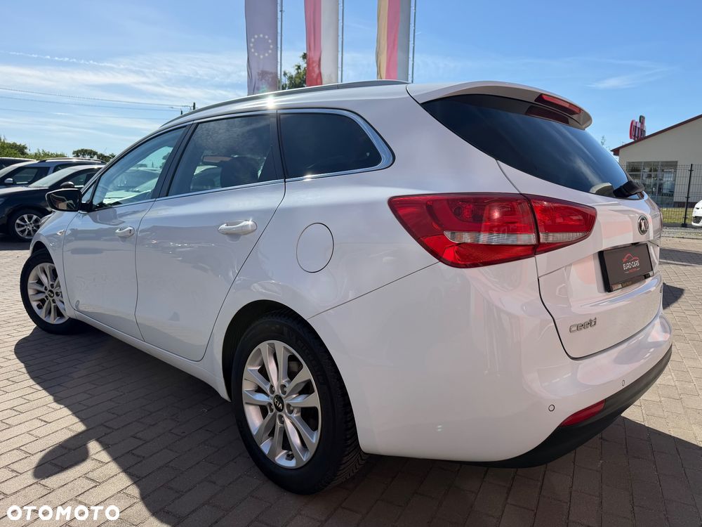 Kia Ceed 1.4 CVVT Dream Team Edition - 3