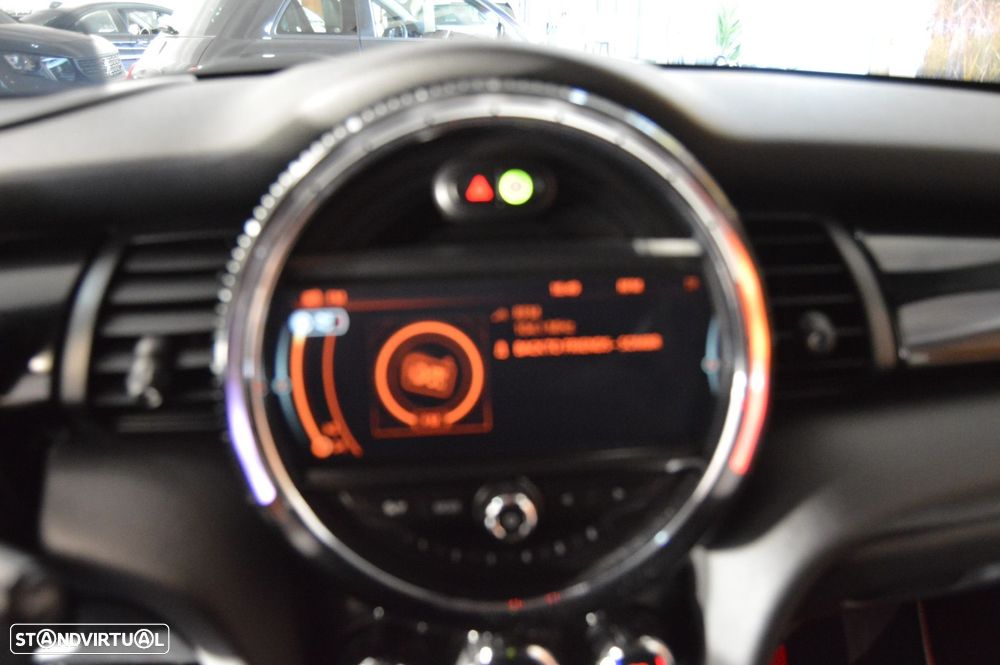 MINI 3 Portas John Cooper Works Auto Desportiva - 41
