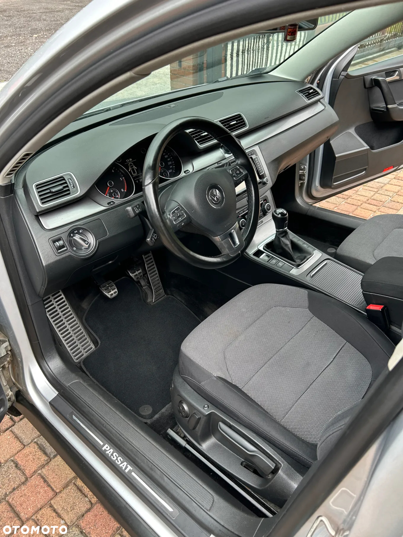 Volkswagen Passat 2.0 TDI DPF Comfortline - 19