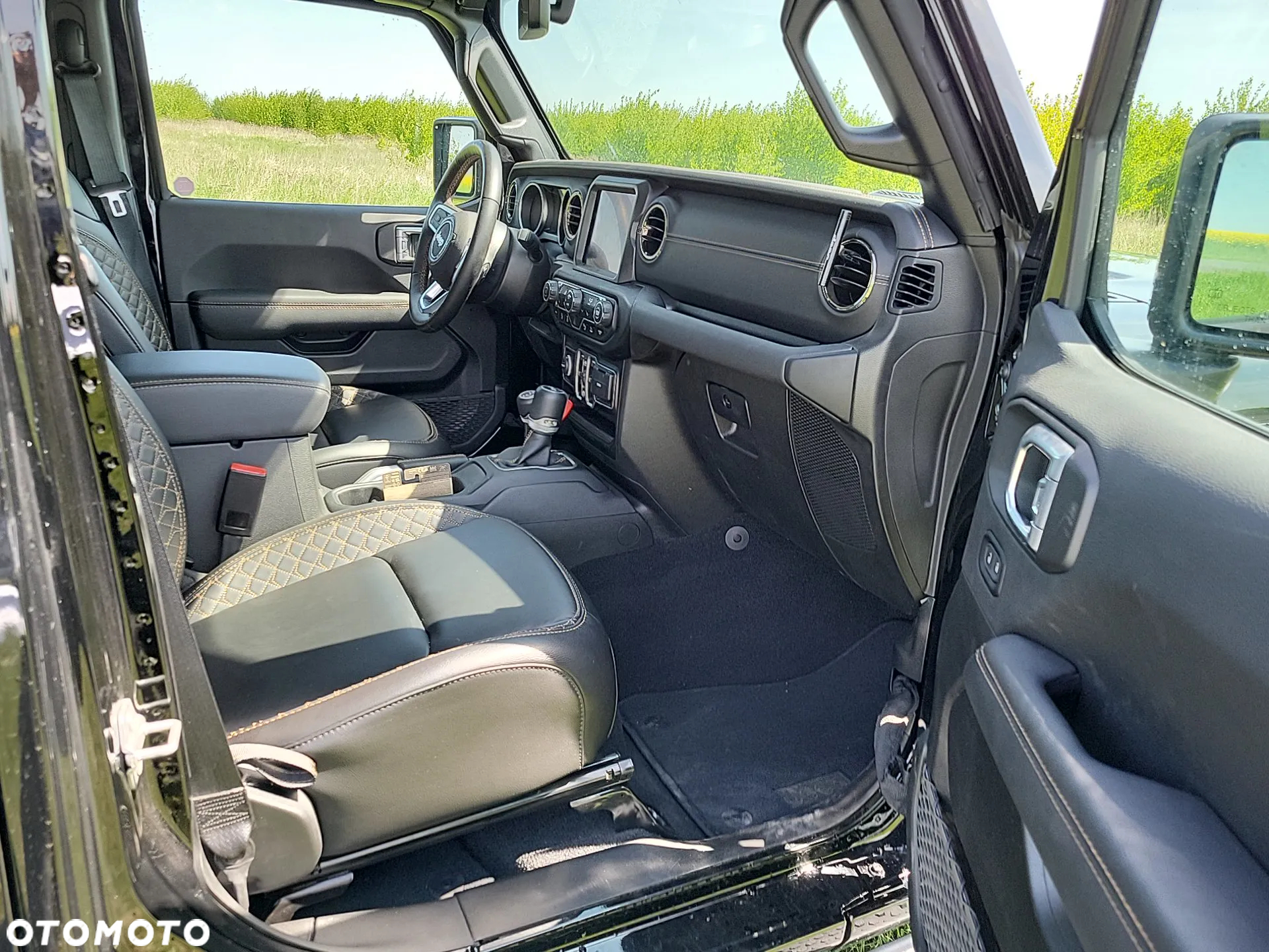 Jeep Wrangler - 15