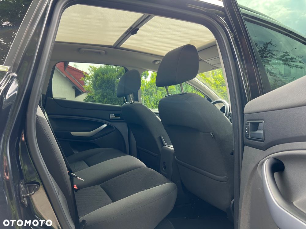 Ford Kuga 2.0 TDCi 4x4 Titanium - 20
