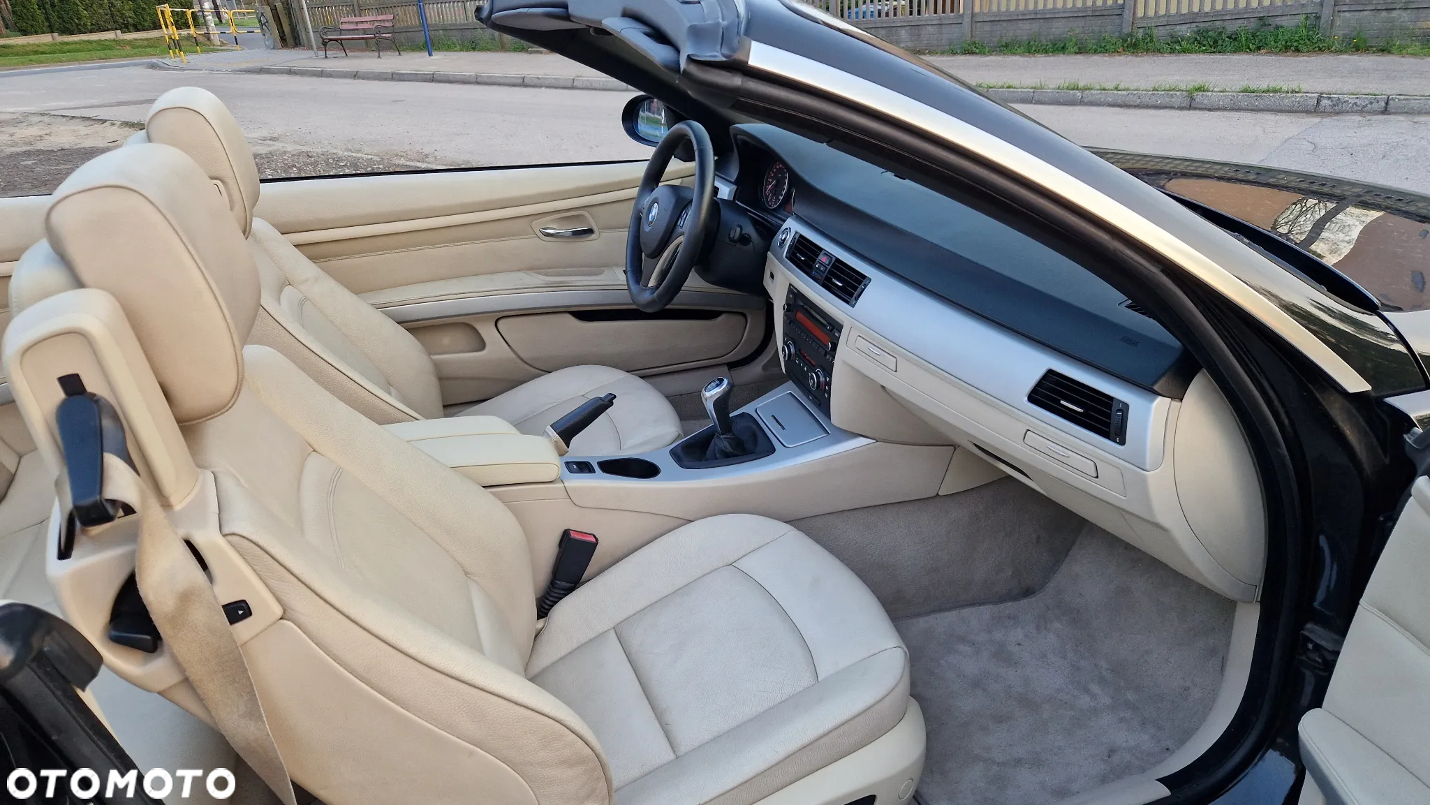 BMW Seria 3 320d DPF Cabrio - 13