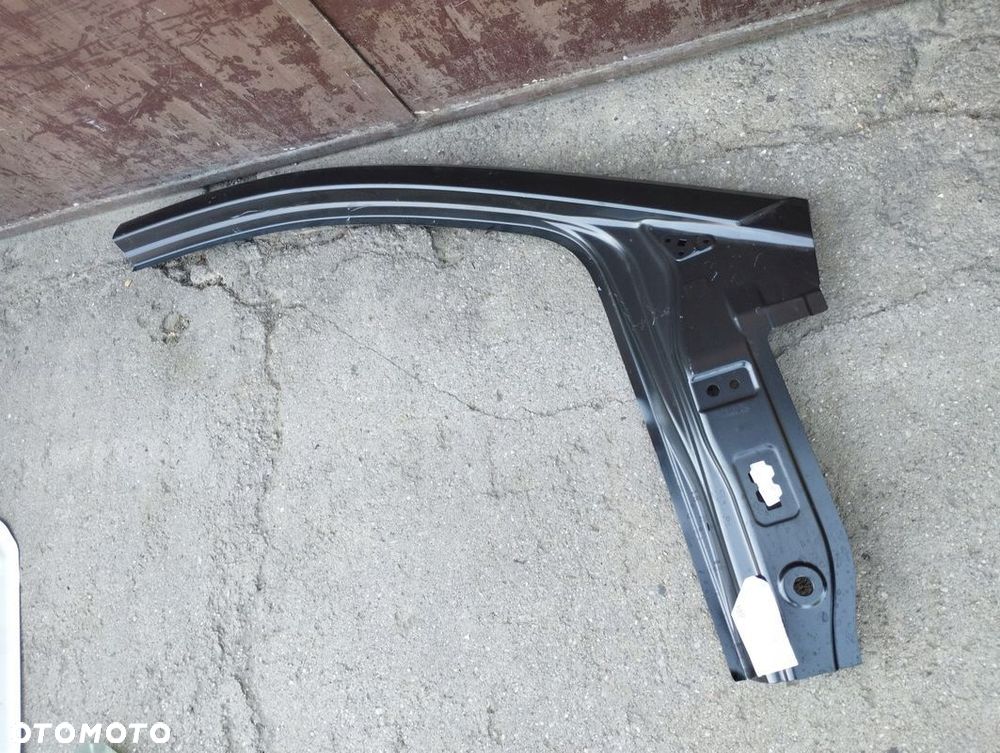 Słupek poszycie prawe Skoda Enyaq 5LA 5LA809602A - 2