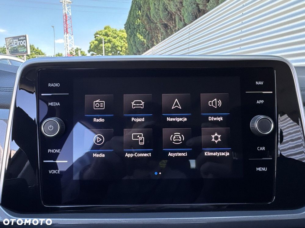 Volkswagen T-Roc 1.5 TSI Style DSG - 24