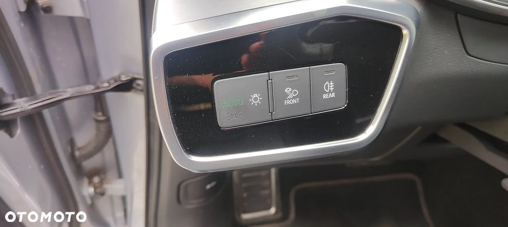 Audi A6 Avant 35 TDI S tronic S line - 25