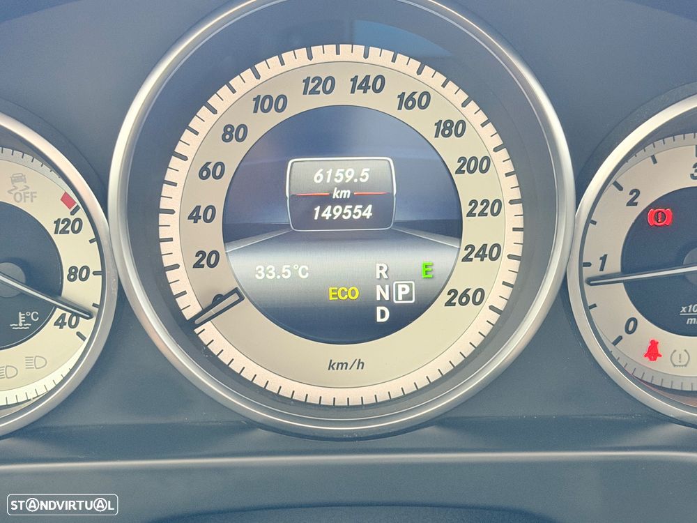 Mercedes-Benz E 250 BlueTEC Avantgarde Auto. - 20